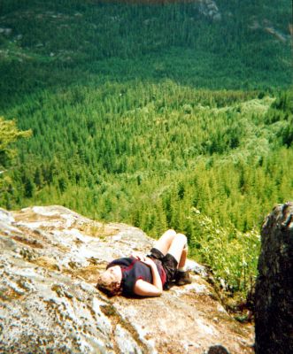 katrelax.jpg (196747 bytes)